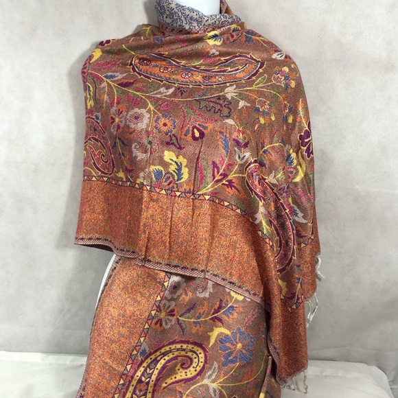 Sundance New Primavera Paisley Wrap Scarf Fringed Soft - Picture 15 of 15